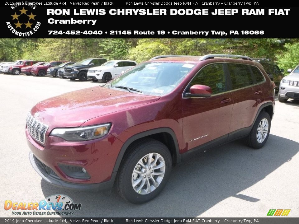 2019 Jeep Cherokee Latitude 4x4 Velvet Red Pearl / Black Photo #1