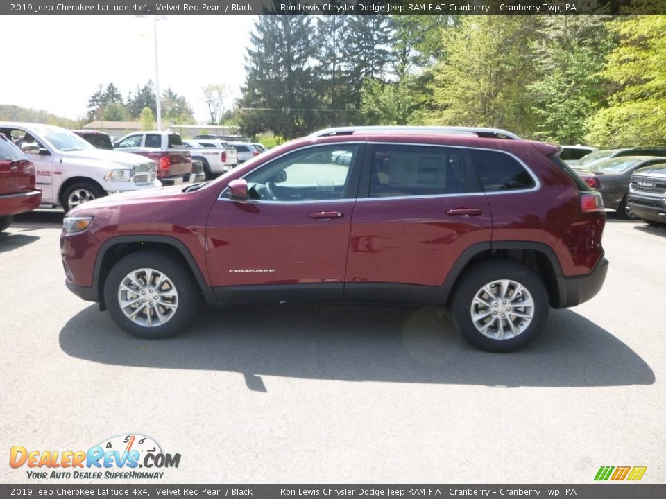 2019 Jeep Cherokee Latitude 4x4 Velvet Red Pearl / Black Photo #3