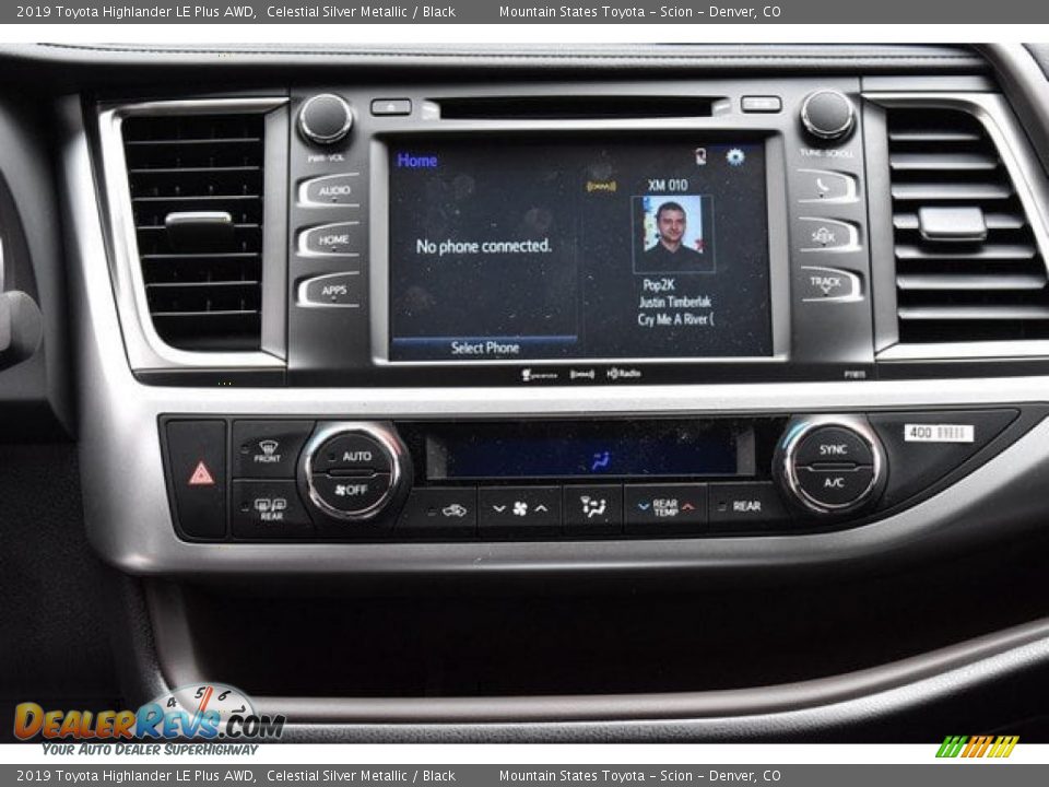 2019 Toyota Highlander LE Plus AWD Celestial Silver Metallic / Black Photo #8