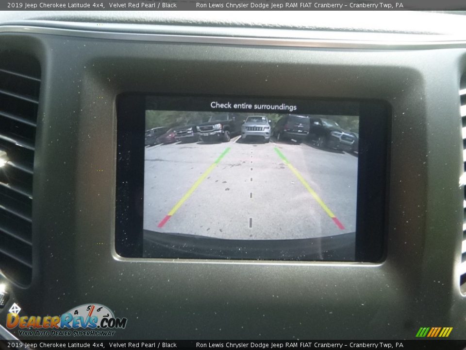 2019 Jeep Cherokee Latitude 4x4 Velvet Red Pearl / Black Photo #18