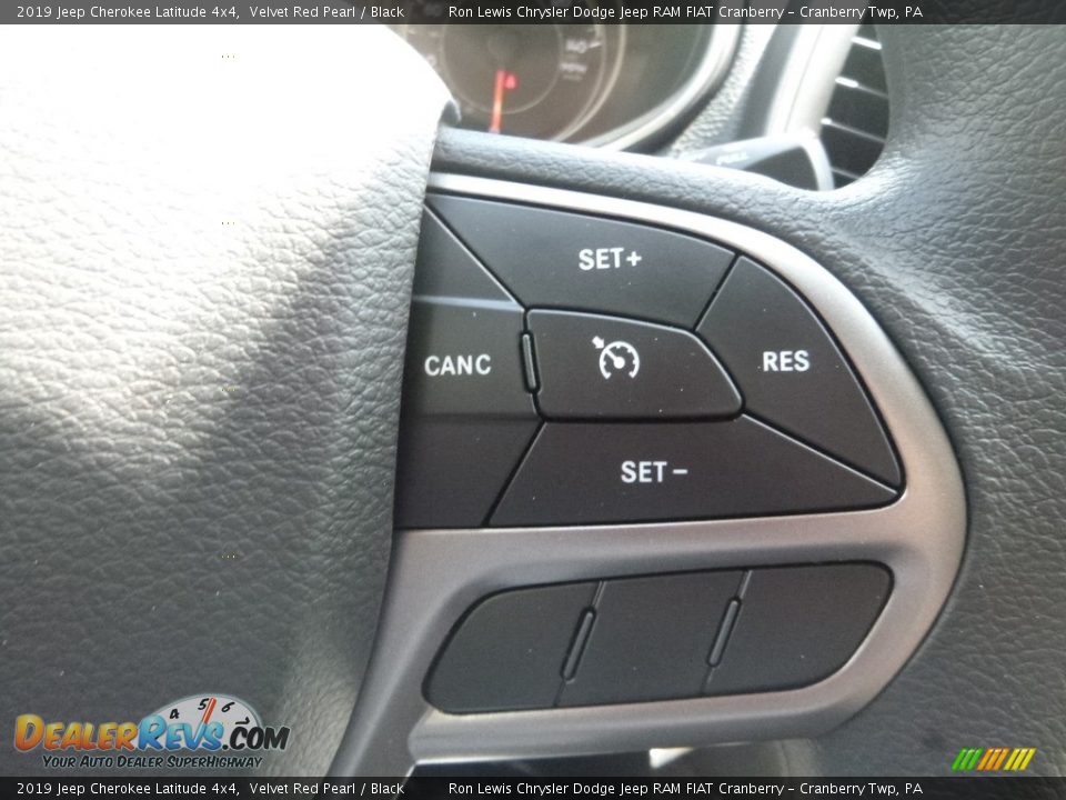 2019 Jeep Cherokee Latitude 4x4 Velvet Red Pearl / Black Photo #19