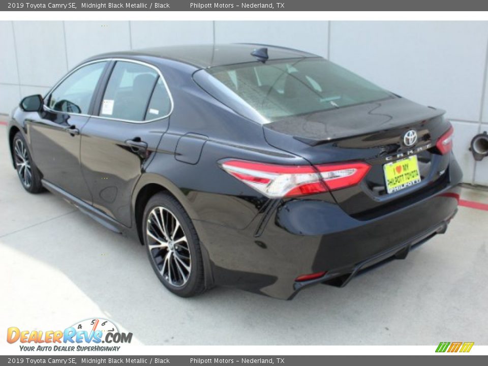 2019 Toyota Camry SE Midnight Black Metallic / Black Photo #6
