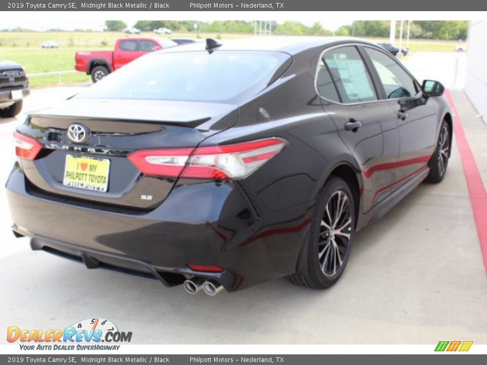 2019 Toyota Camry SE Midnight Black Metallic / Black Photo #8