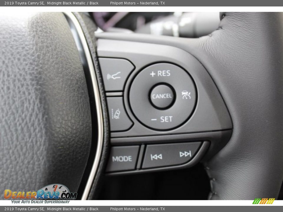 2019 Toyota Camry SE Midnight Black Metallic / Black Photo #15