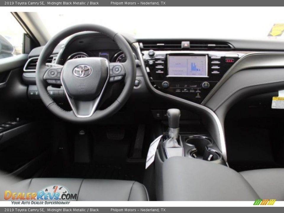 2019 Toyota Camry SE Midnight Black Metallic / Black Photo #19