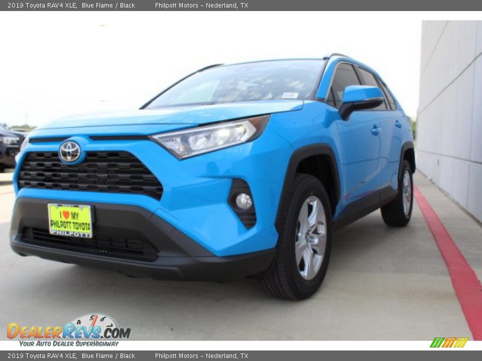 2019 Toyota RAV4 XLE Blue Flame / Black Photo #4