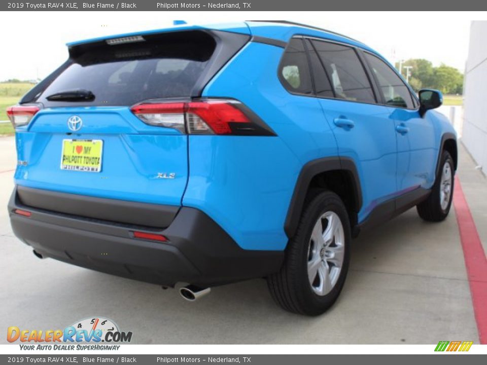 2019 Toyota RAV4 XLE Blue Flame / Black Photo #8