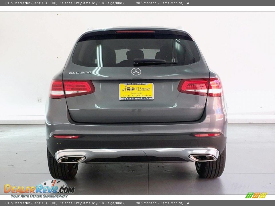 2019 Mercedes-Benz GLC 300 Selenite Grey Metallic / Silk Beige/Black Photo #3