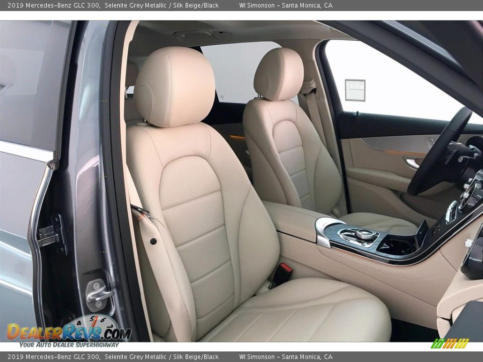 2019 Mercedes-Benz GLC 300 Selenite Grey Metallic / Silk Beige/Black Photo #5