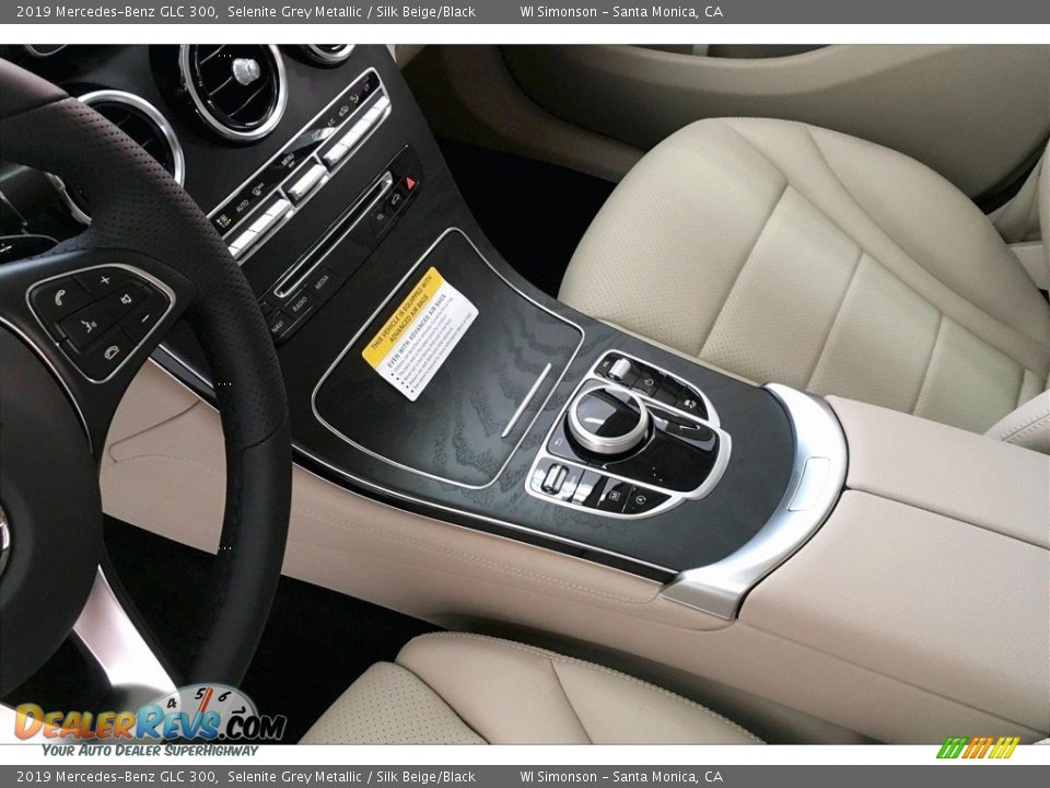 2019 Mercedes-Benz GLC 300 Selenite Grey Metallic / Silk Beige/Black Photo #7