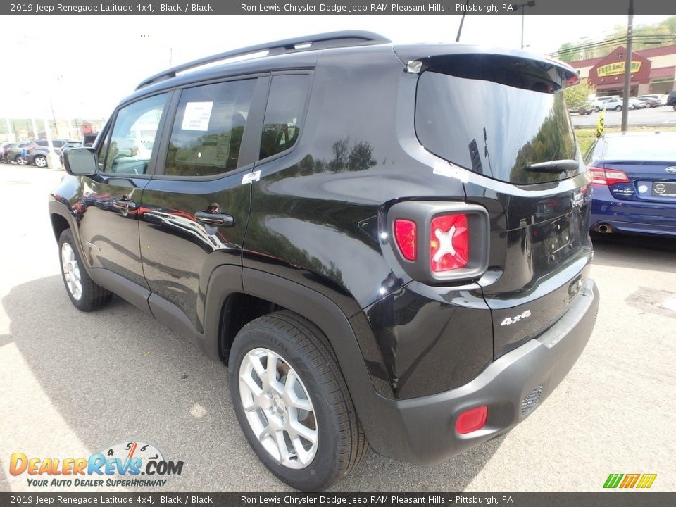 2019 Jeep Renegade Latitude 4x4 Black / Black Photo #3