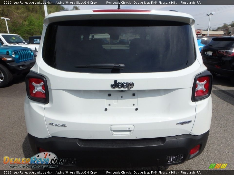 2019 Jeep Renegade Latitude 4x4 Alpine White / Black/Ski Grey Photo #4