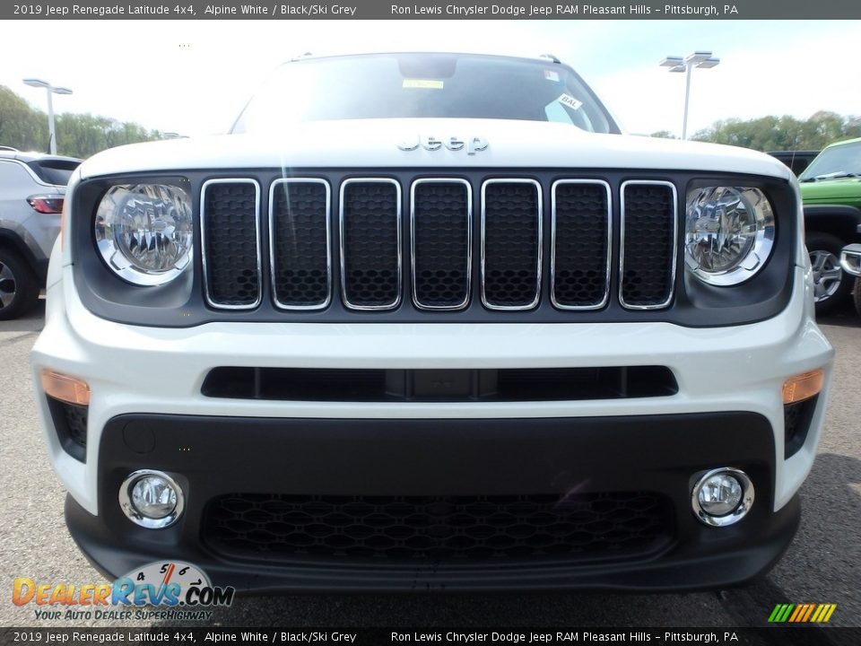 2019 Jeep Renegade Latitude 4x4 Alpine White / Black/Ski Grey Photo #9