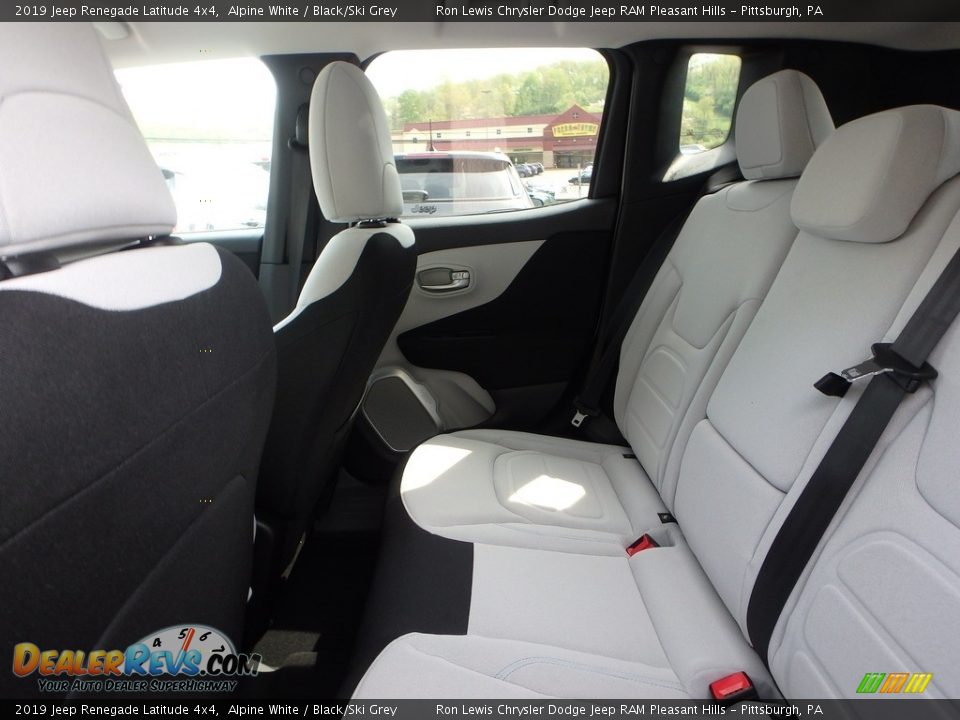 2019 Jeep Renegade Latitude 4x4 Alpine White / Black/Ski Grey Photo #12