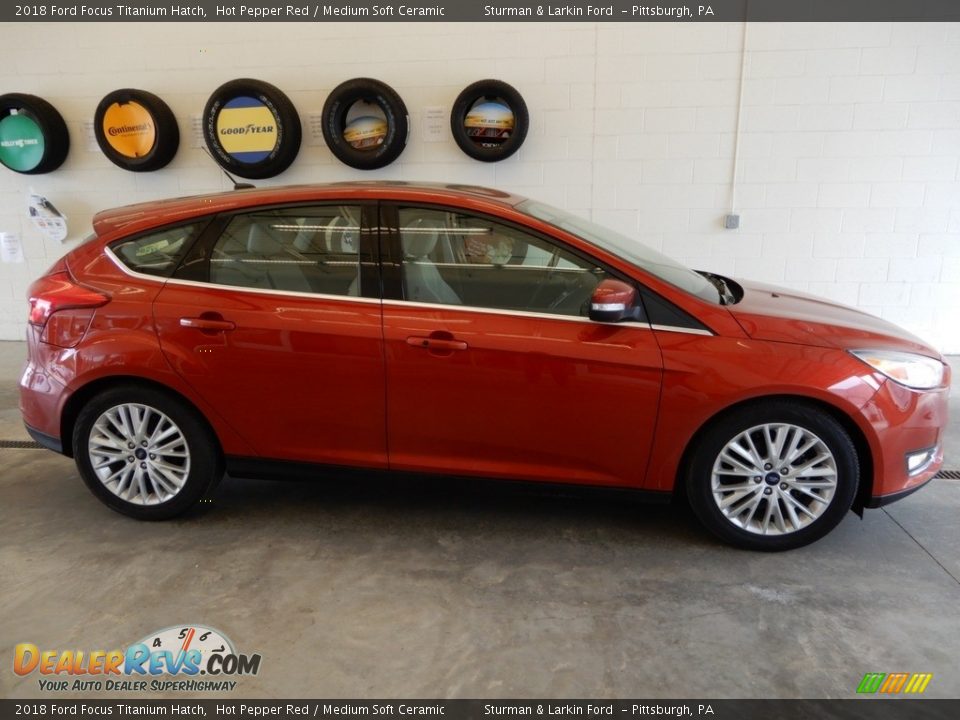 2018 Ford Focus Titanium Hatch Hot Pepper Red / Medium Soft Ceramic Photo #3