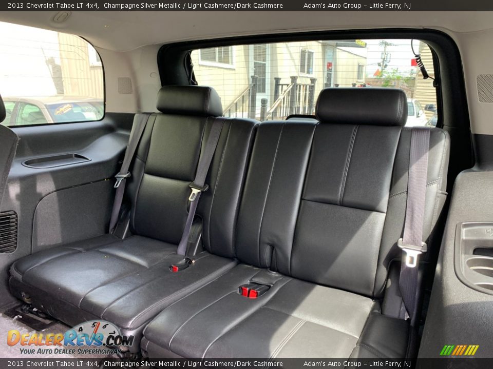 2013 Chevrolet Tahoe LT 4x4 Champagne Silver Metallic / Light Cashmere/Dark Cashmere Photo #24