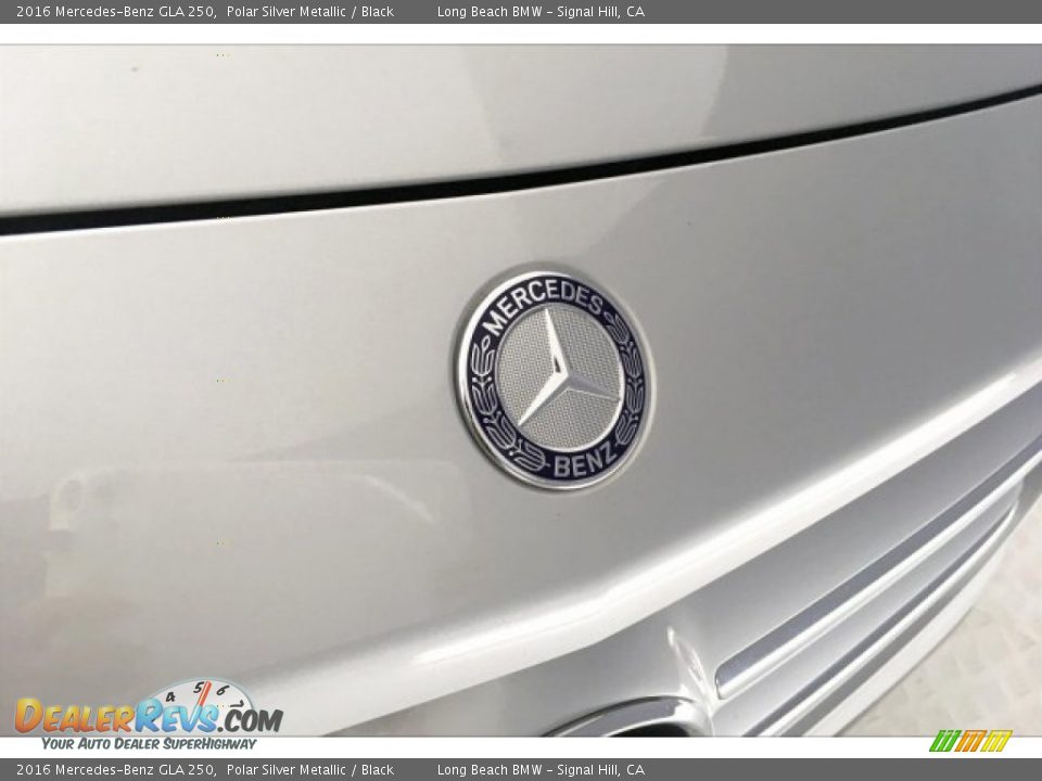2016 Mercedes-Benz GLA 250 Polar Silver Metallic / Black Photo #29
