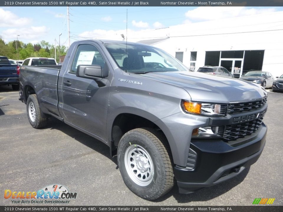 Front 3/4 View of 2019 Chevrolet Silverado 1500 WT Regular Cab 4WD Photo #7