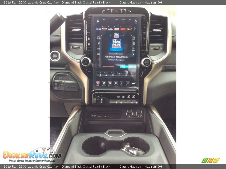 2019 Ram 2500 Laramie Crew Cab 4x4 Diamond Black Crystal Pearl / Black Photo #15