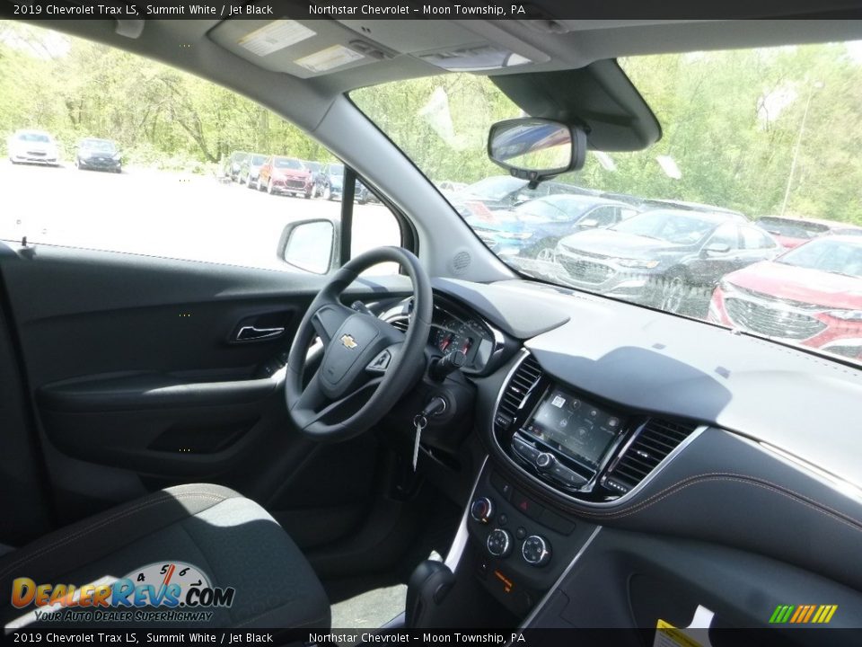2019 Chevrolet Trax LS Summit White / Jet Black Photo #11