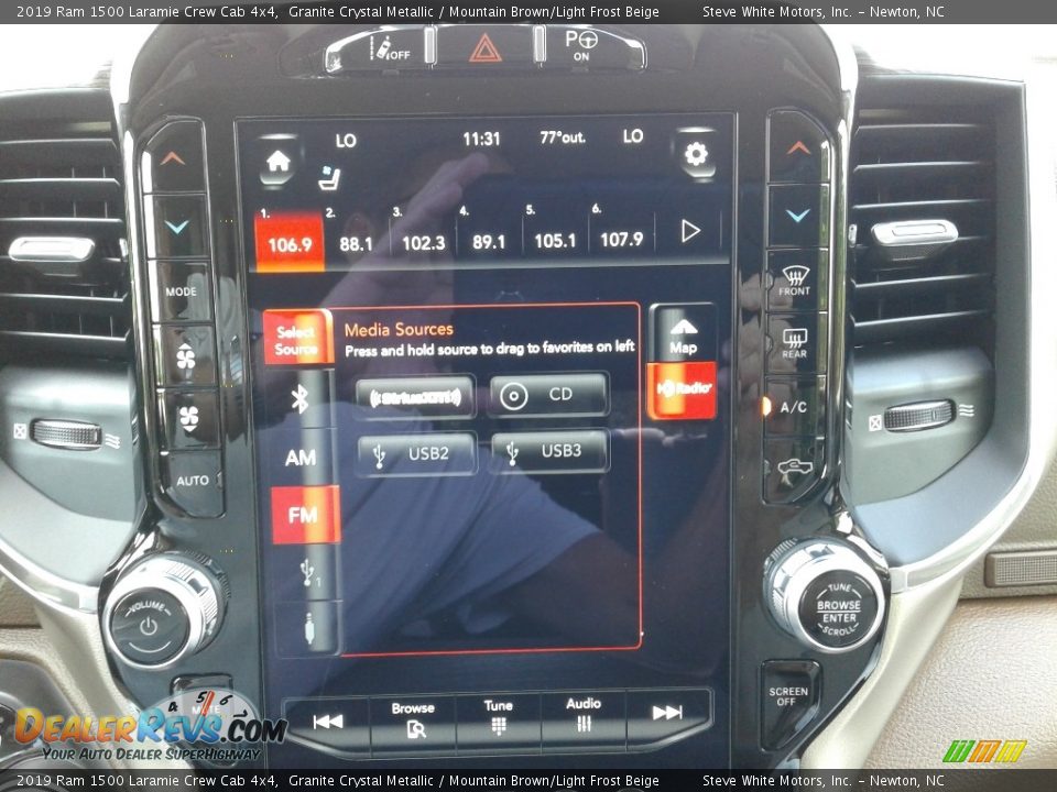 2019 Ram 1500 Laramie Crew Cab 4x4 Granite Crystal Metallic / Mountain Brown/Light Frost Beige Photo #23