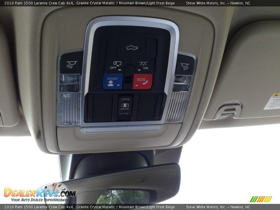 2019 Ram 1500 Laramie Crew Cab 4x4 Granite Crystal Metallic / Mountain Brown/Light Frost Beige Photo #32