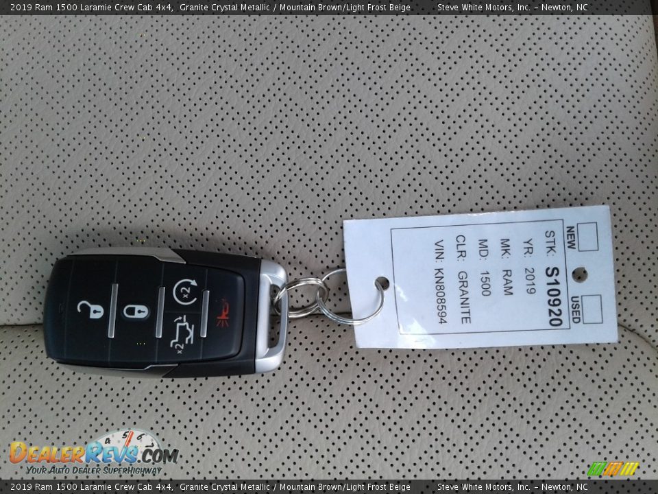 2019 Ram 1500 Laramie Crew Cab 4x4 Granite Crystal Metallic / Mountain Brown/Light Frost Beige Photo #35