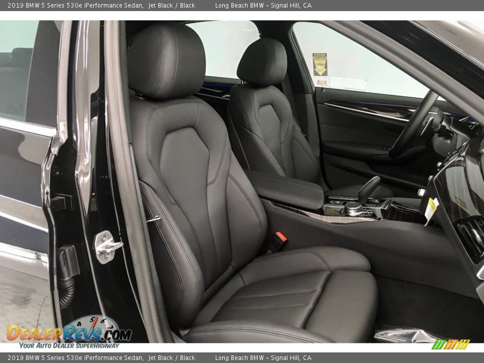2019 BMW 5 Series 530e iPerformance Sedan Jet Black / Black Photo #5