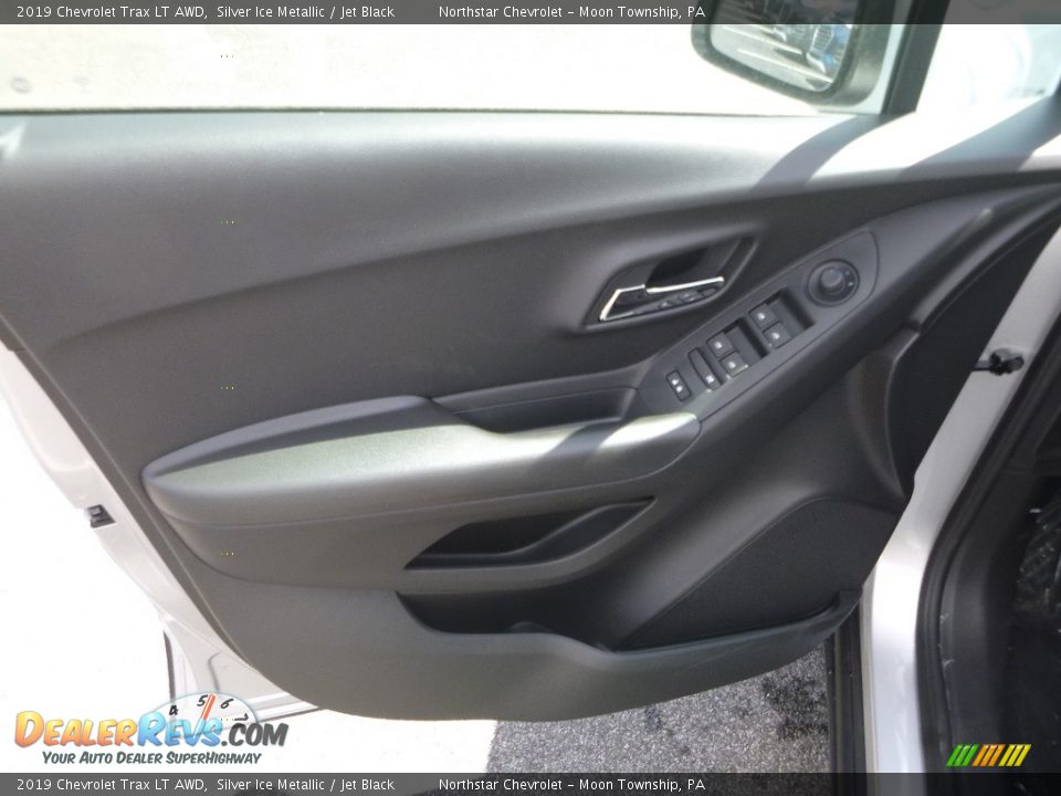 2019 Chevrolet Trax LT AWD Silver Ice Metallic / Jet Black Photo #12