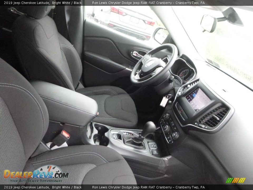 2019 Jeep Cherokee Latitude Bright White / Black Photo #10