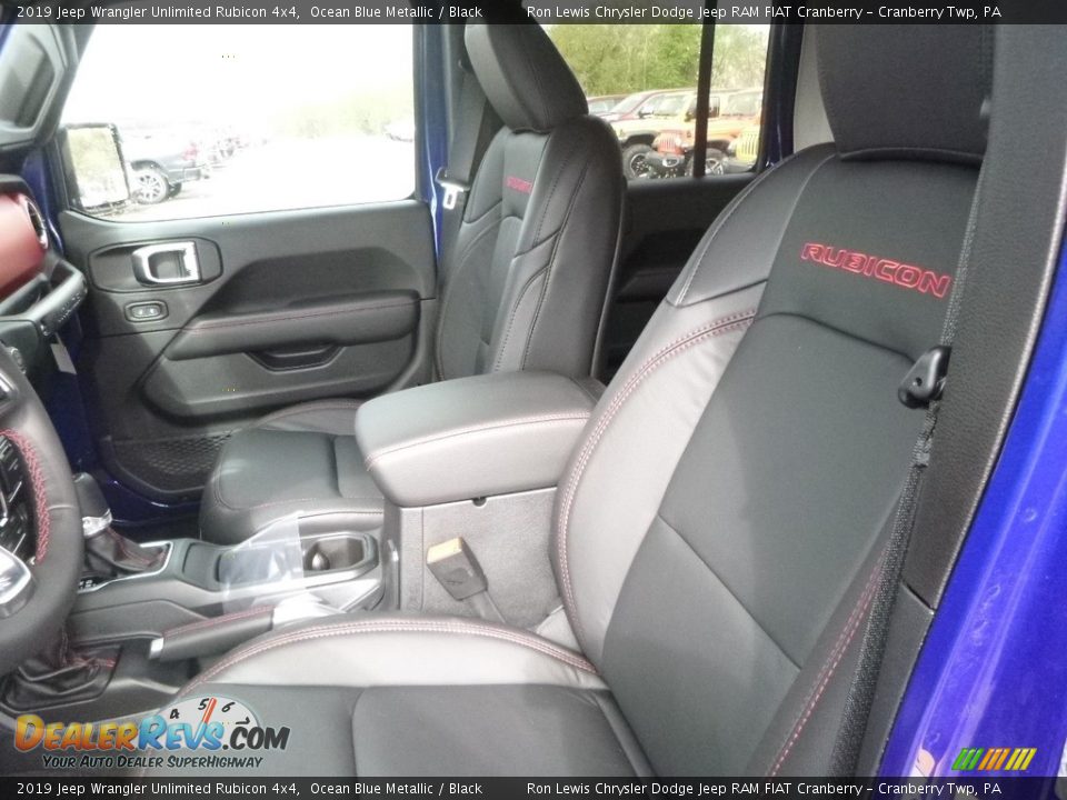 Front Seat of 2019 Jeep Wrangler Unlimited Rubicon 4x4 Photo #14