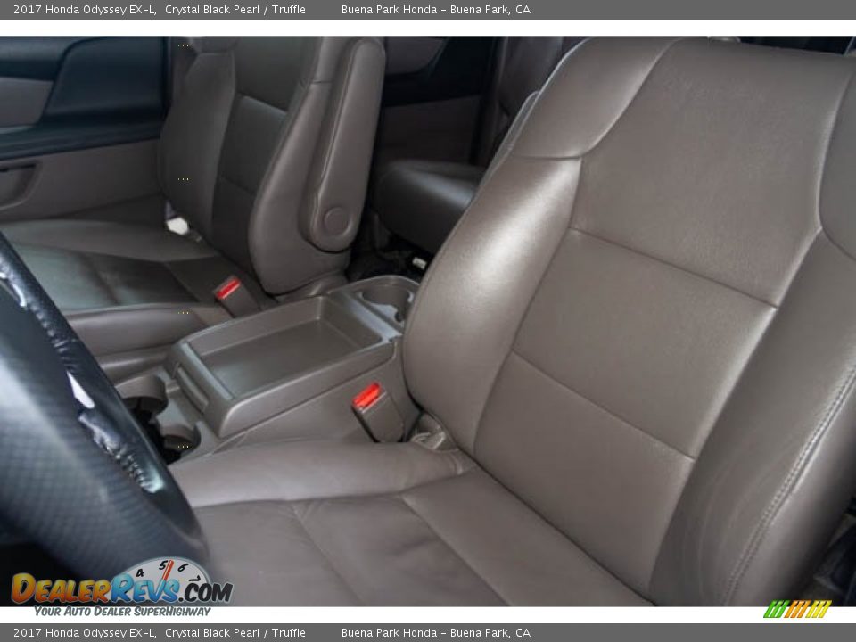 2017 Honda Odyssey EX-L Crystal Black Pearl / Truffle Photo #17