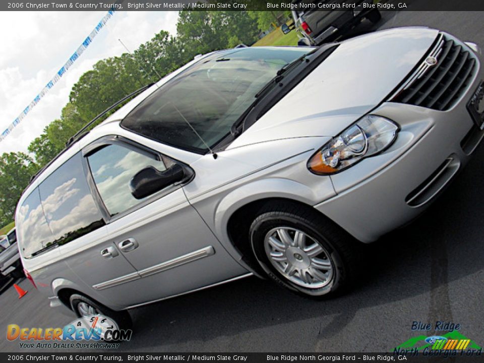 2006 Chrysler Town & Country Touring Bright Silver Metallic / Medium Slate Gray Photo #24