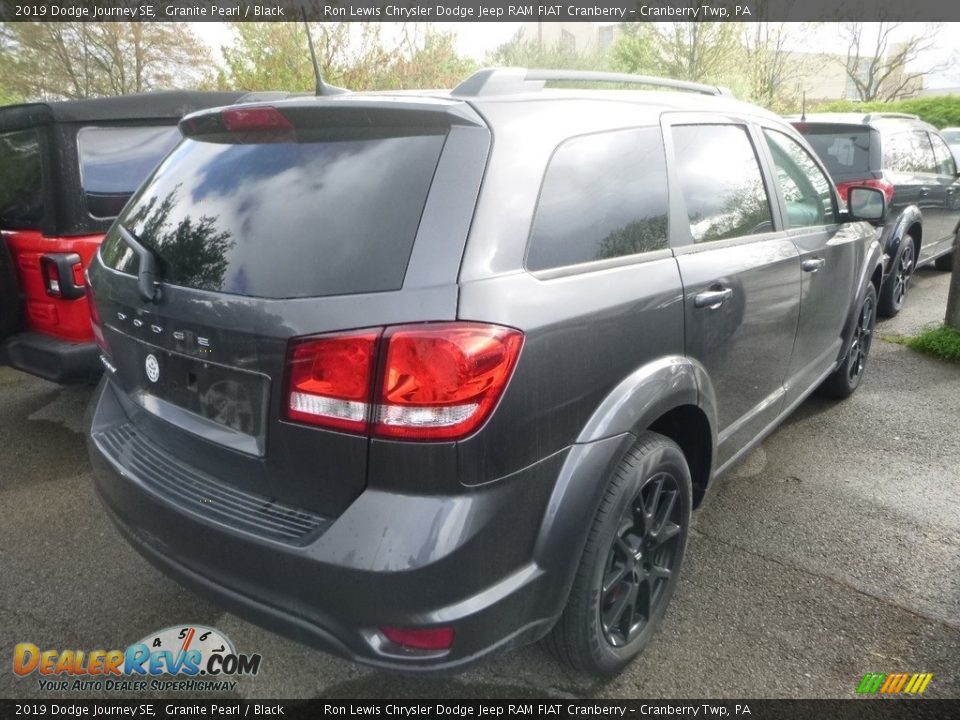 2019 Dodge Journey SE Granite Pearl / Black Photo #5