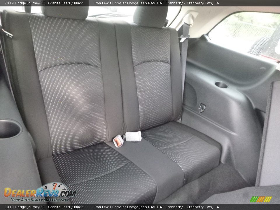 2019 Dodge Journey SE Granite Pearl / Black Photo #11