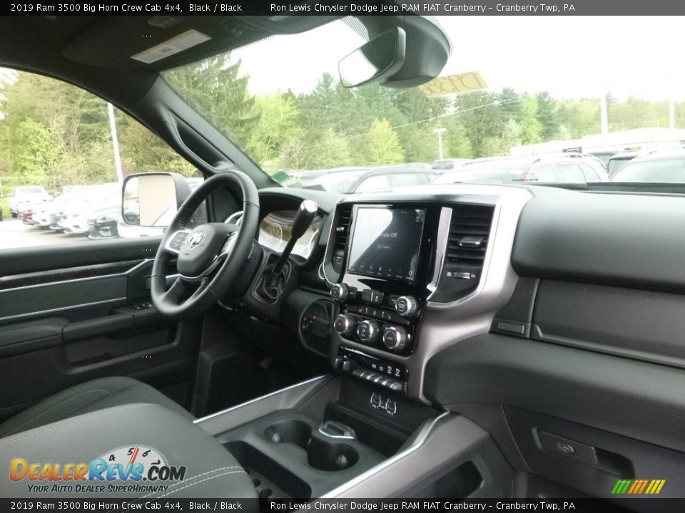 2019 Ram 3500 Big Horn Crew Cab 4x4 Black / Black Photo #11