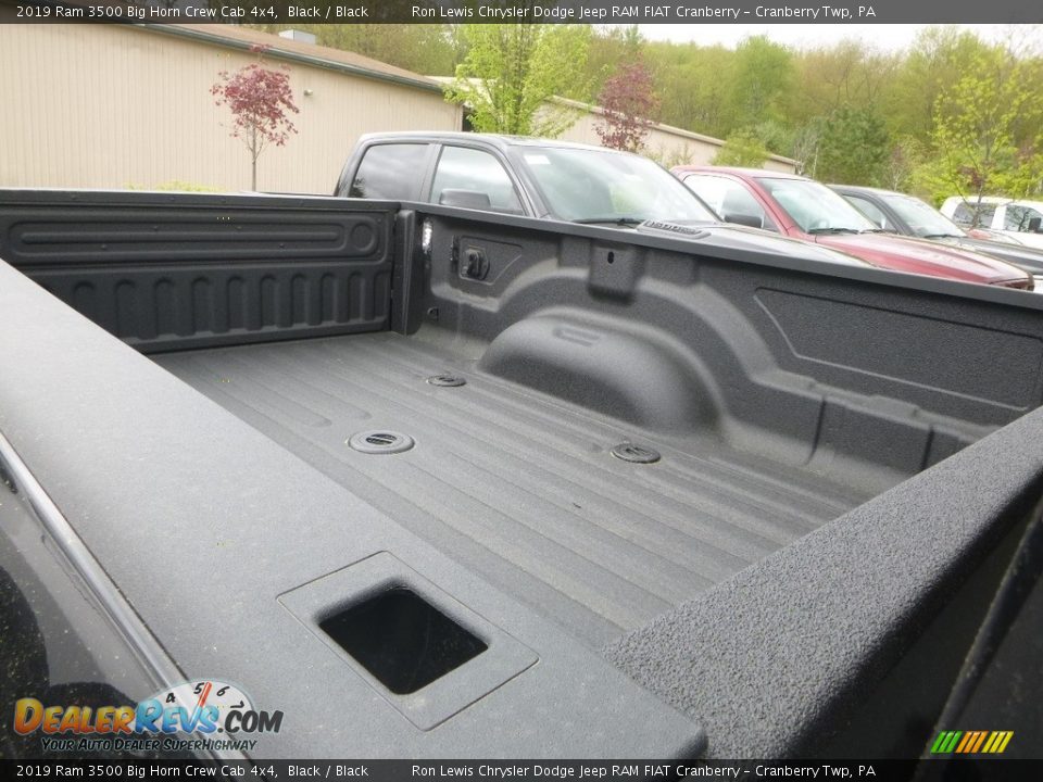 2019 Ram 3500 Big Horn Crew Cab 4x4 Black / Black Photo #13