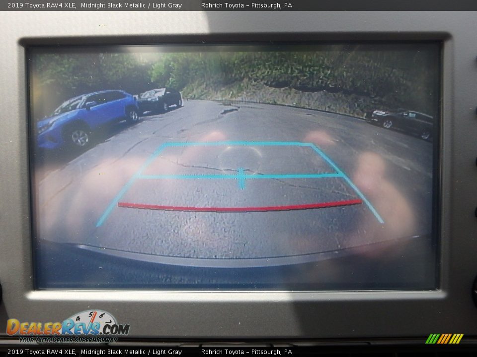 2019 Toyota RAV4 XLE Midnight Black Metallic / Light Gray Photo #11
