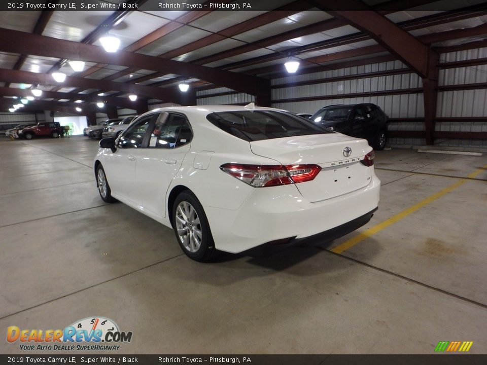 2019 Toyota Camry LE Super White / Black Photo #3