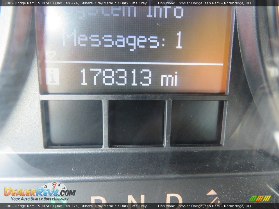 2009 Dodge Ram 1500 SLT Quad Cab 4x4 Mineral Gray Metallic / Dark Slate Gray Photo #19