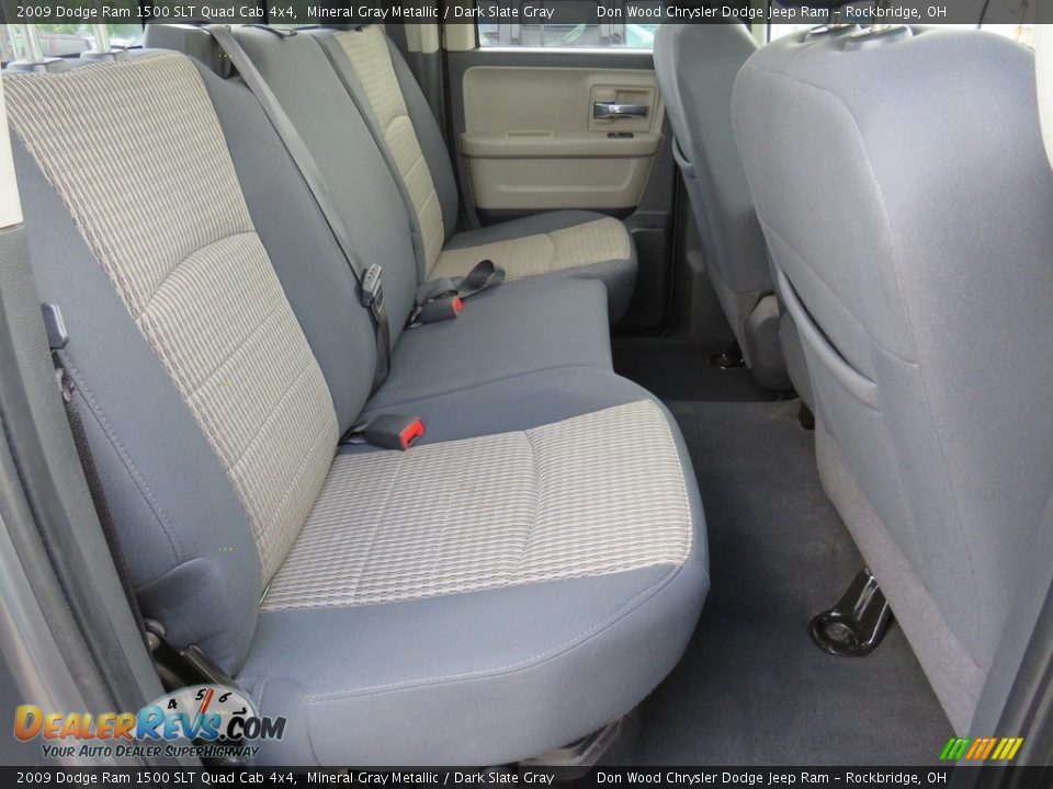 2009 Dodge Ram 1500 SLT Quad Cab 4x4 Mineral Gray Metallic / Dark Slate Gray Photo #32