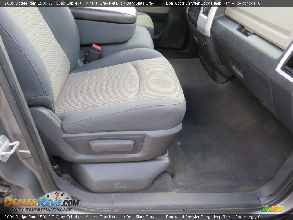 2009 Dodge Ram 1500 SLT Quad Cab 4x4 Mineral Gray Metallic / Dark Slate Gray Photo #34