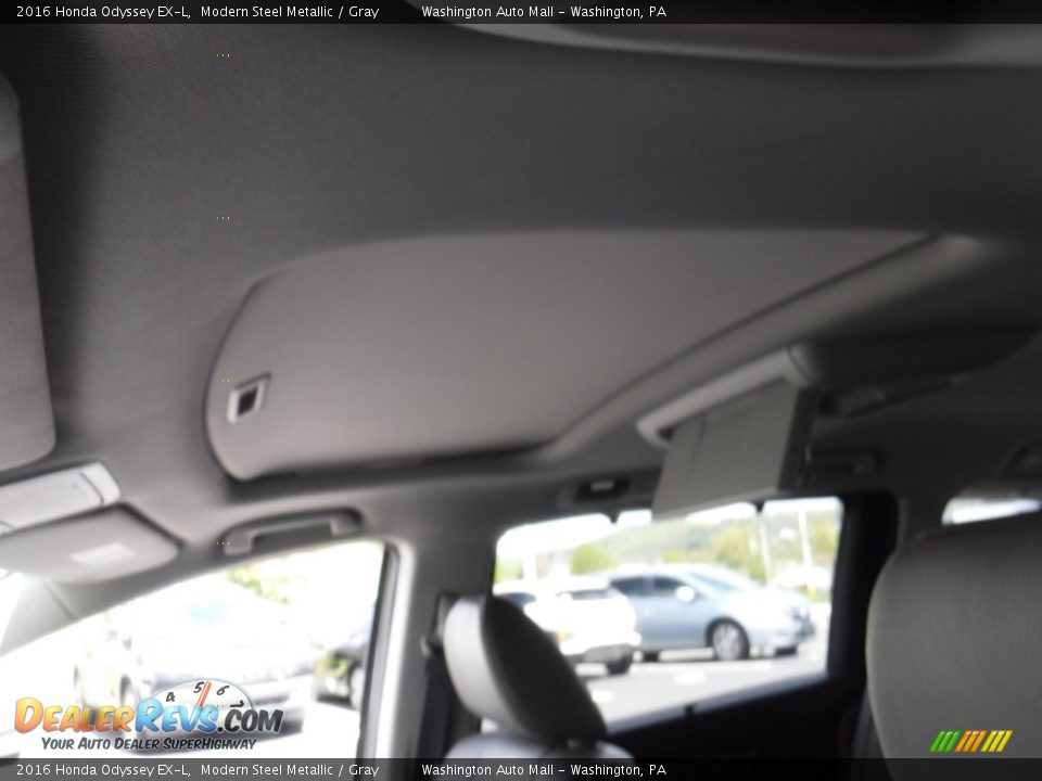 2016 Honda Odyssey EX-L Modern Steel Metallic / Gray Photo #11