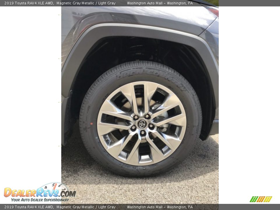 2019 Toyota RAV4 XLE AWD Magnetic Gray Metallic / Light Gray Photo #31