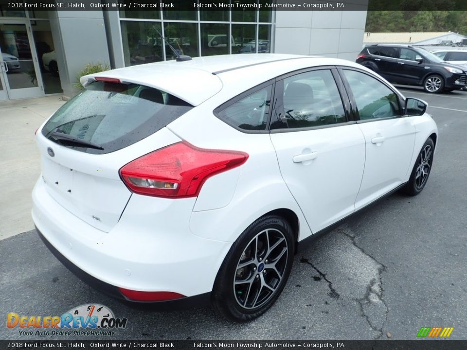2018 Ford Focus SEL Hatch Oxford White / Charcoal Black Photo #2