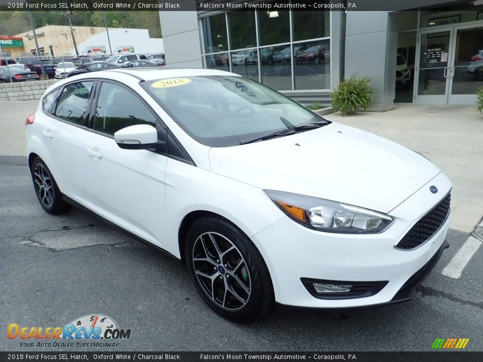 2018 Ford Focus SEL Hatch Oxford White / Charcoal Black Photo #9