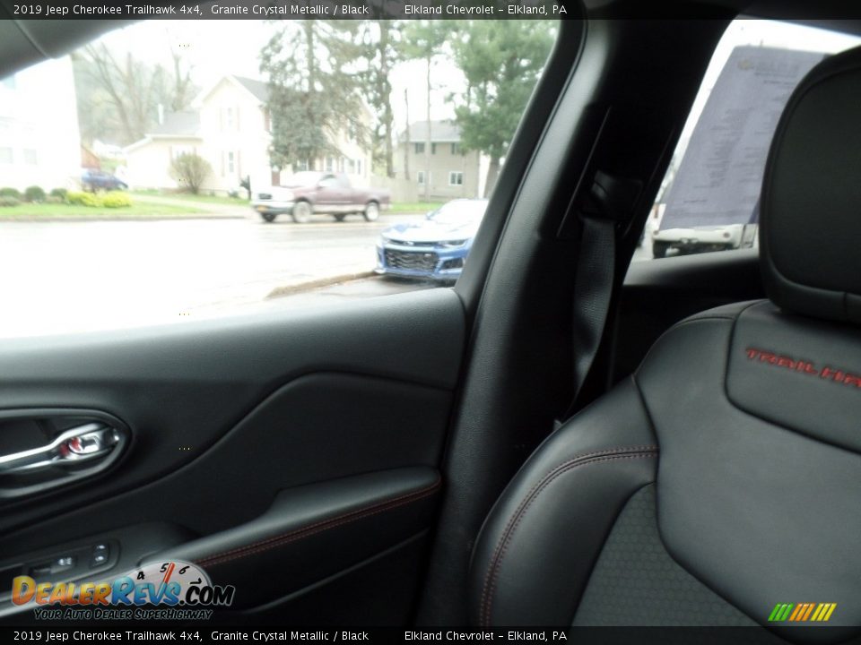 2019 Jeep Cherokee Trailhawk 4x4 Granite Crystal Metallic / Black Photo #33