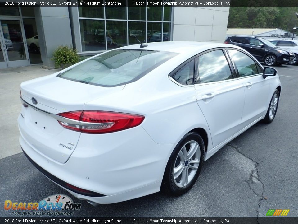 2018 Ford Fusion Hybrid SE Oxford White / Medium Light Stone Photo #2