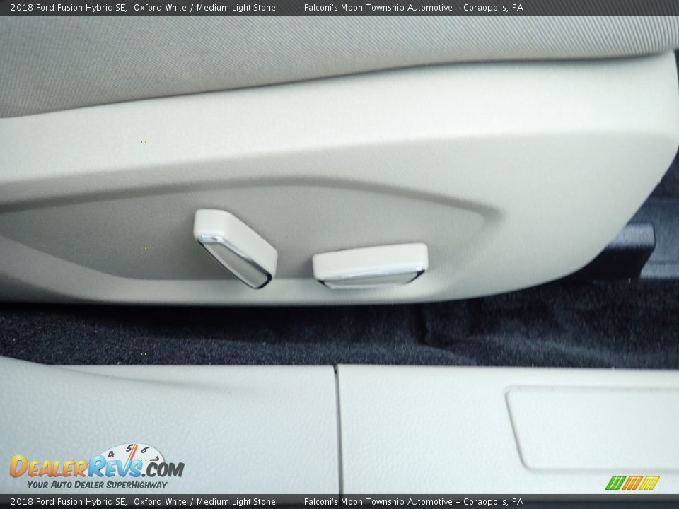 2018 Ford Fusion Hybrid SE Oxford White / Medium Light Stone Photo #13