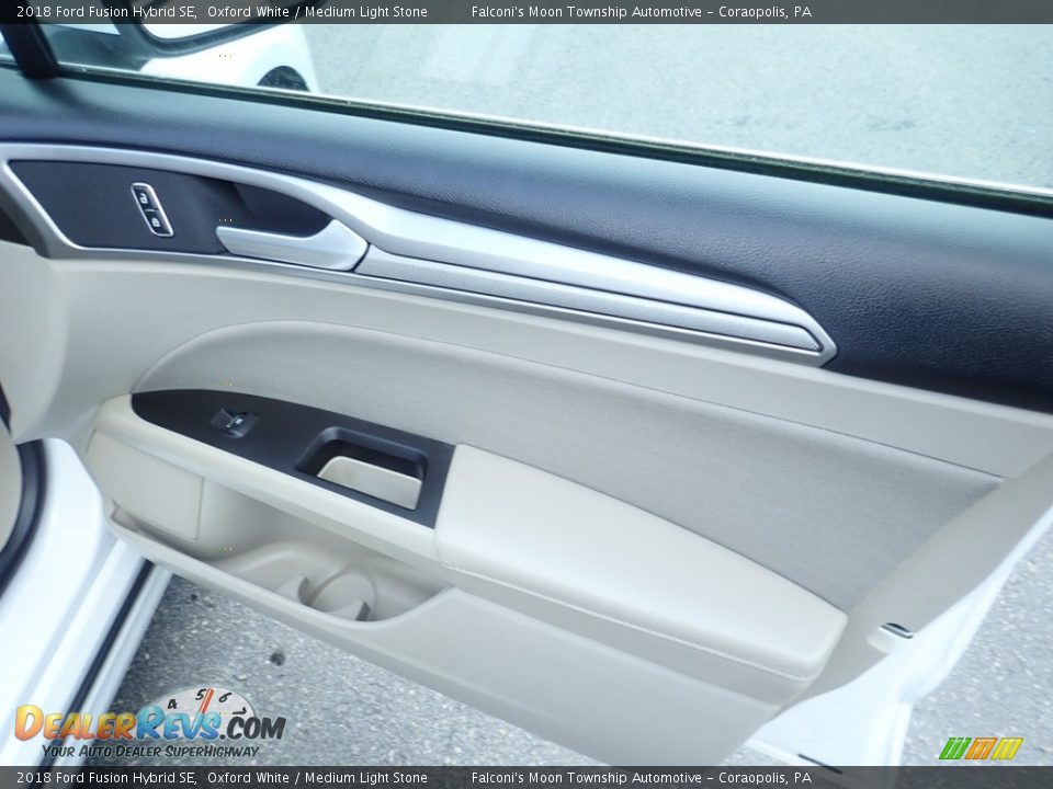 2018 Ford Fusion Hybrid SE Oxford White / Medium Light Stone Photo #14